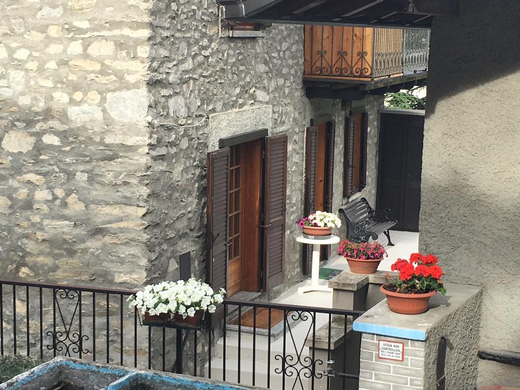 B&B La Vieille Meison De Pappa Sarre Esterno foto